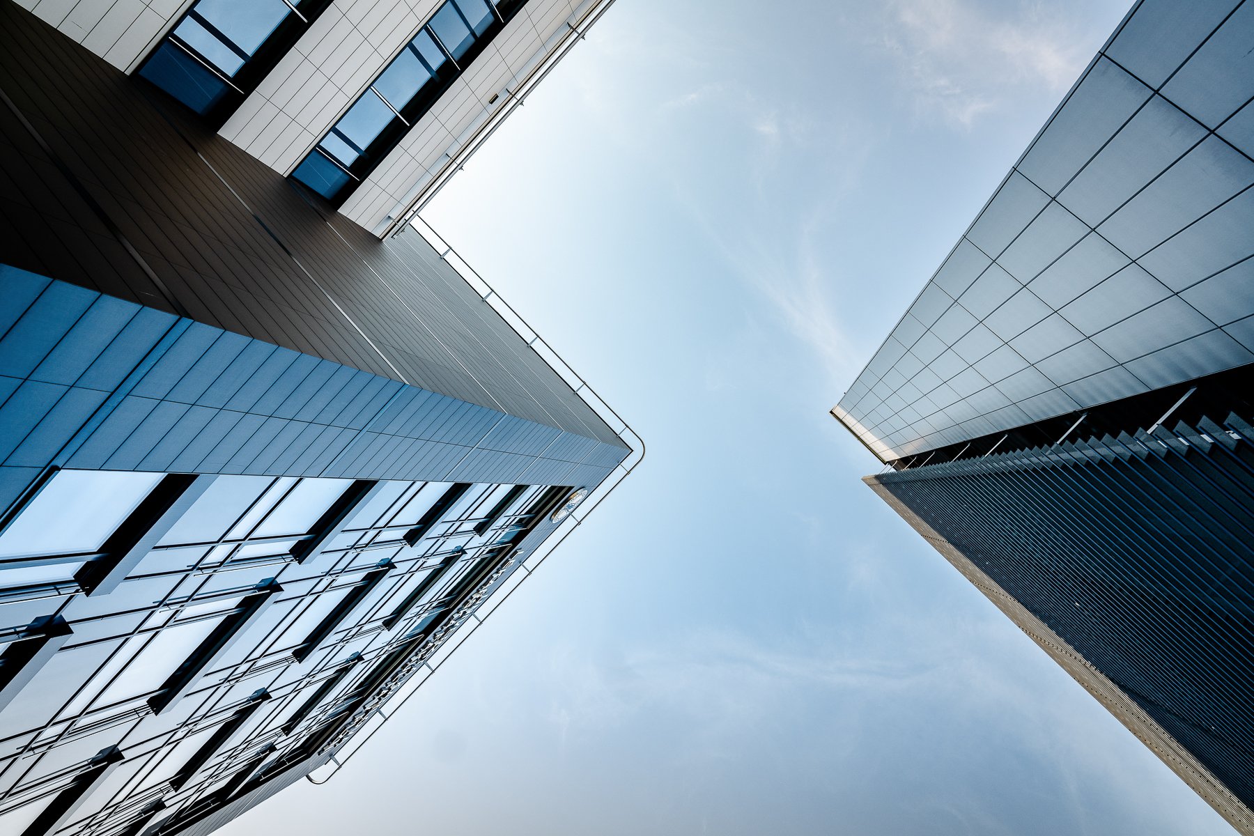 UniMec Plzeň - pohled zespodu UniMec Plzeň - pohled zespodu